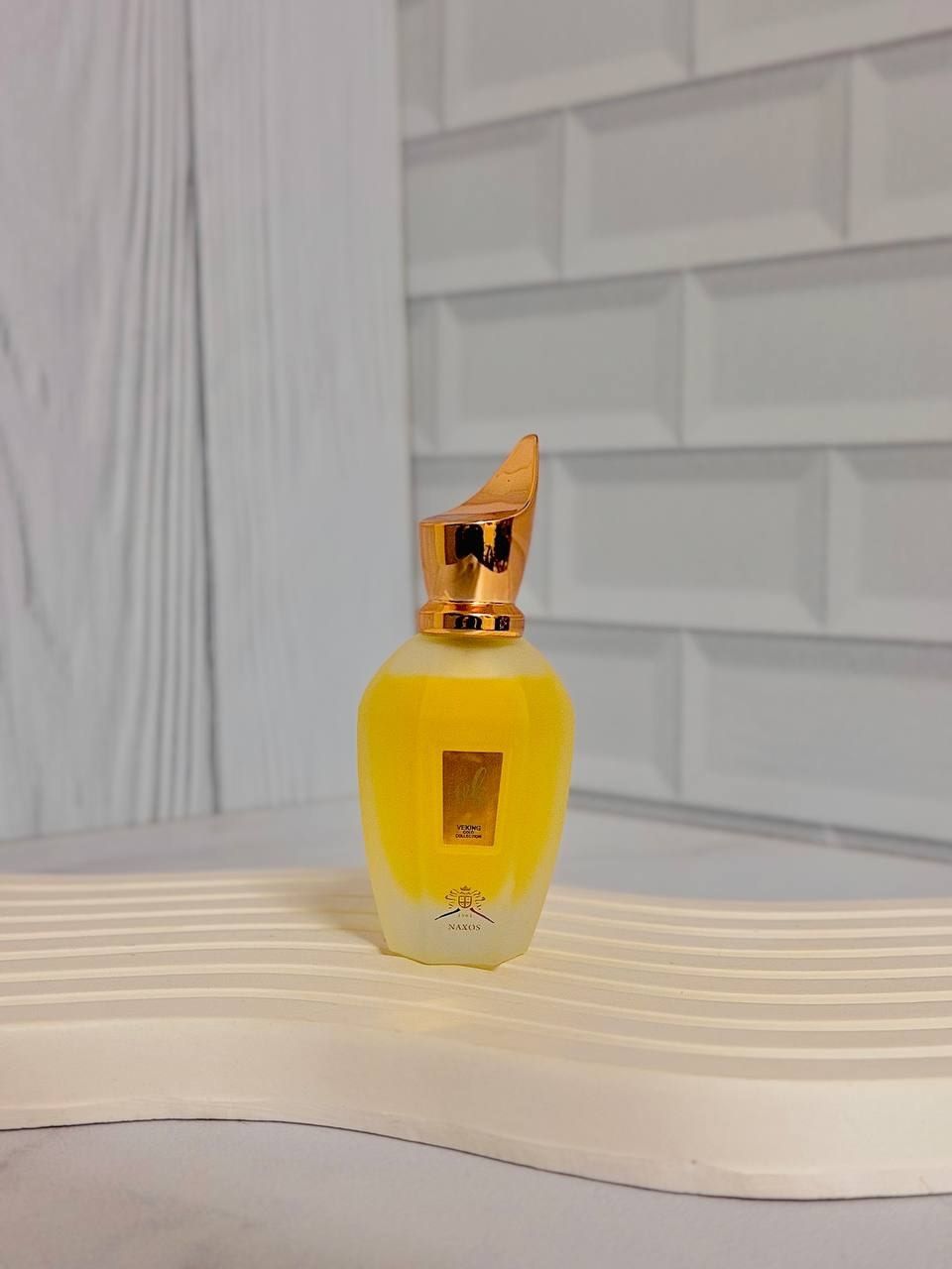 عطر بزرگسالان چوبی